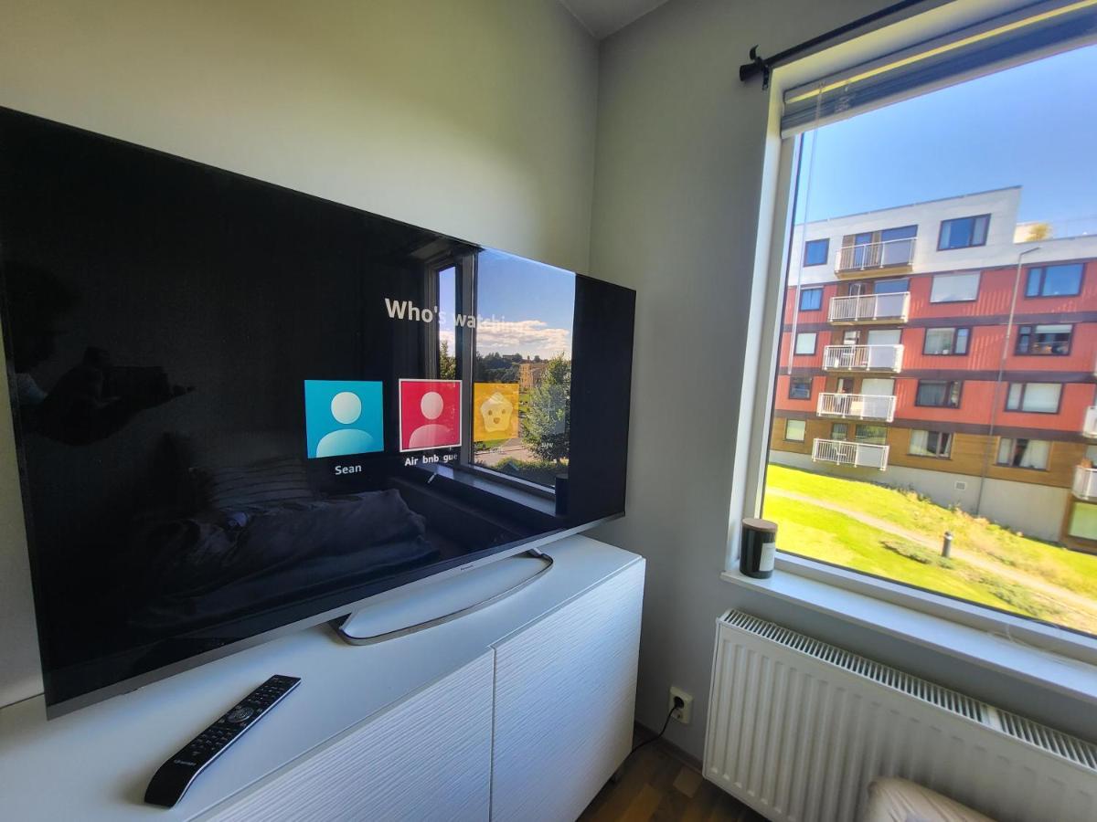 Apartment Moon Near The Centre ! Free Parking Available ! *